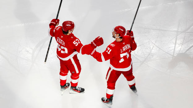 2025_11_13_ANA_ZS_In-Game-054