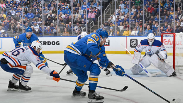 Edmonton Oilers v St. Louis Blues