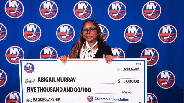 20250410_NYI_NYR_SCHOLARSHIPS-16