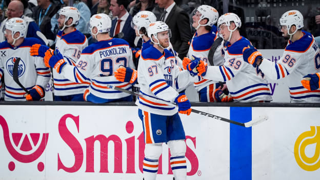 Edmonton Oilers v Utah Mammoth