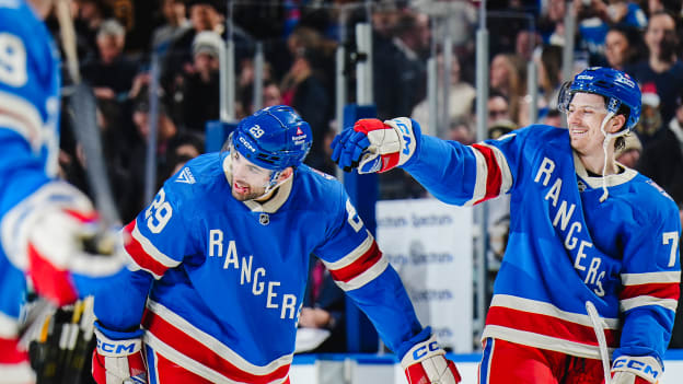 Boston Bruins v New York Rangers