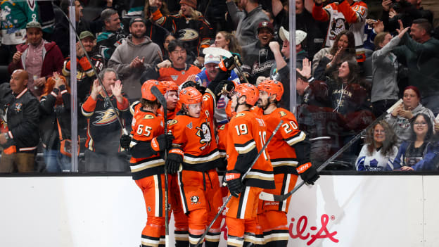 42067005_Toronto_Maple_Leafs_v_Anaheim_Ducks_Deleted_User_20260331_050221