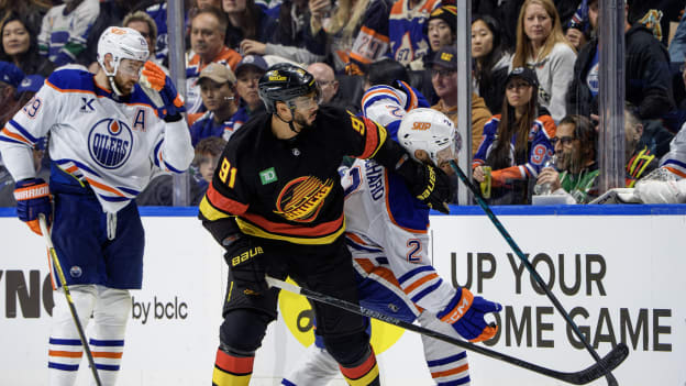 Montreal Canadiens v Vancouver Canucks