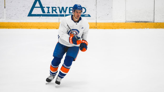 PHOTOS: Islanders Practice Oct. 25, 2023