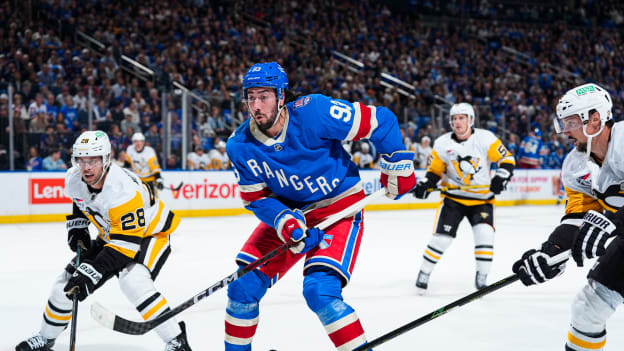 Pittsburgh Penguins v New York Rangers