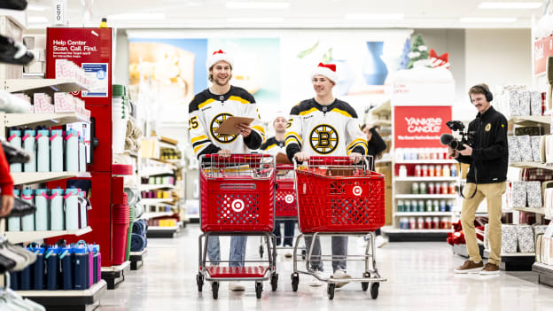 11-08-2024_DLE_Boston Bruins Holiday Toy Shopping6