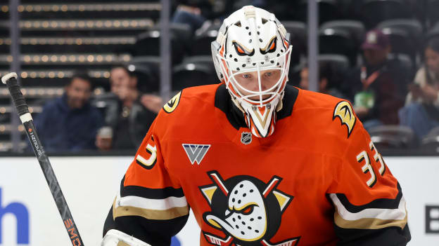 20250929_Sharks_Ducks_Robinson_0270