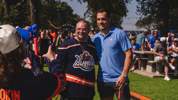 20250928_ISLES_BBQ_FINAL-15