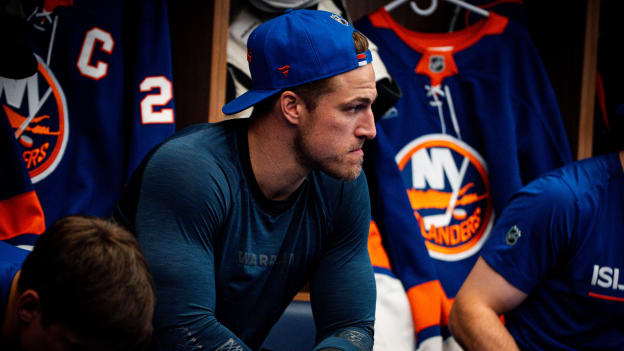 20251126_BOS_NYI_LACES-7