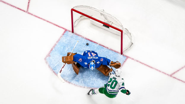 260103_COLvsCAR_Favorites_JL200520