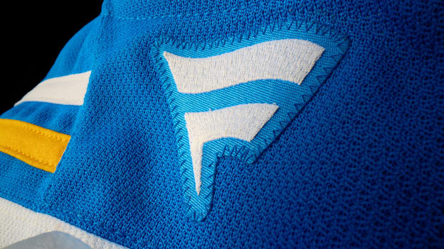 Jersey-Close-up-6