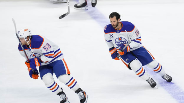 Edmonton Oilers v Ottawa Senators