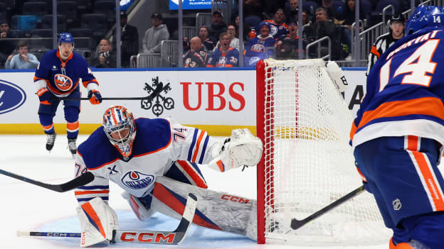 Edmonton Oilers v New York Islanders