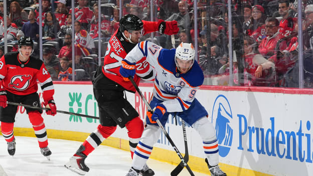 Edmonton Oilers v New Jersey Devils