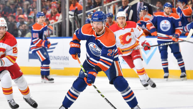 GALLERY: Oilers vs. Flames