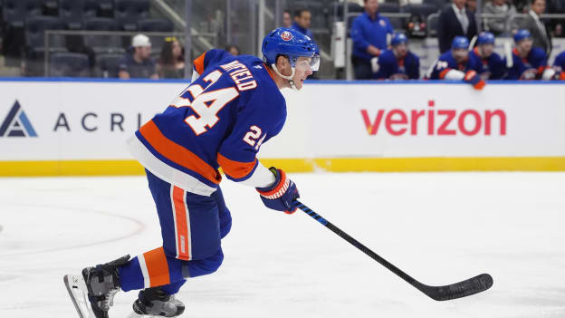 PHOTOS: Islanders 4, Flyers 3