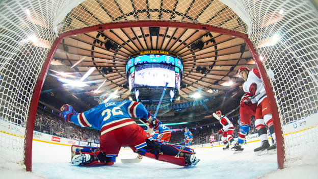 Carolina Hurricanes v New York Rangers
