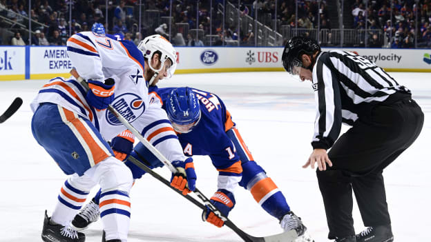 Edmonton Oilers v New York Islanders