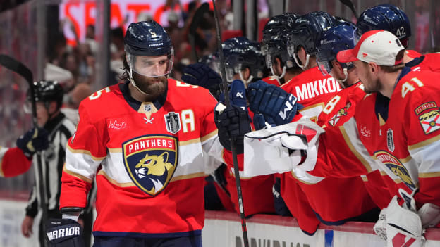 Na pohodu. Florida bojuje s tlakom humorom