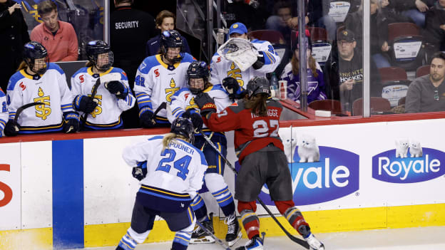 20260401_PWHL_FLA1672_JP