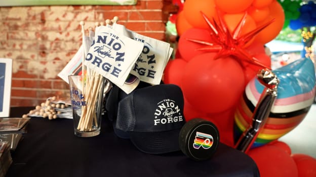 UNION FORGE HAT AND FLYERS PUCK