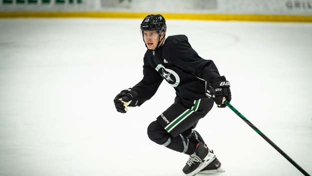 Stars open 2020-21 season with first day of training camp