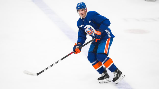 PHOTOS: Islanders Morning Skate Dec. 7