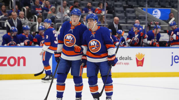 PHOTOS: Islanders 4, Flyers 3