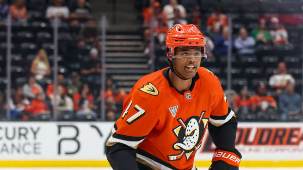 20250921_Kings_Ducks_Vasquez_0174