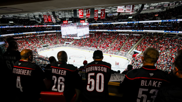 6_65444027_250302_CARvsCGY__L1_8638