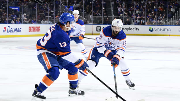 Edmonton Oilers v New York Islanders