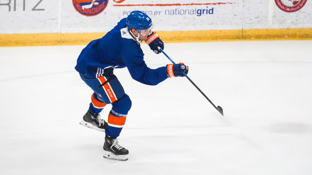 PHOTOS: Islanders Practice Nov. 21, 2023