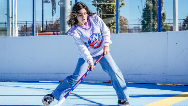 PHOTOS: Military Children Try Hockey For Free