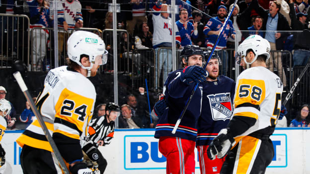 Pittsburgh Penguins v New York Rangers