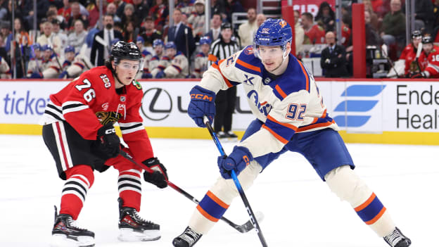 Edmonton Oilers v Chicago Blackhawks