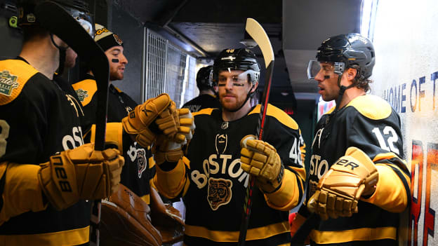Photos: Pregame at the 2023 Winter Classic