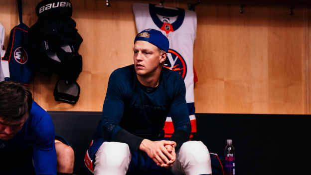 20251009_NYI_PIT_AWAY_Lockerroom-4