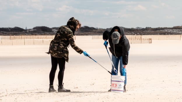 20260407_BeachCleanUp-23