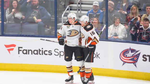 18206490_NHL__OCT_24_Ducks_at_Blue_Jackets_Andrew_Taylor_(Greenfly)_20231025_171709