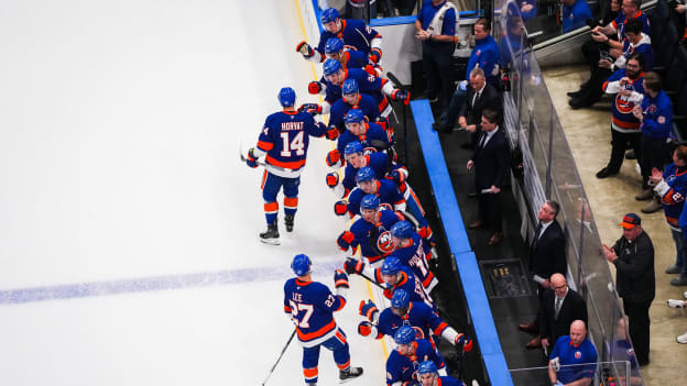 UBS Postgame Photos: Islanders 3, Flyers 1