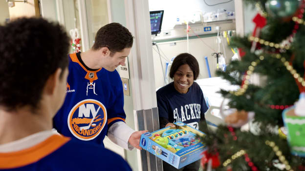 PHOTOS: 2024 Holiday Hospital Visits