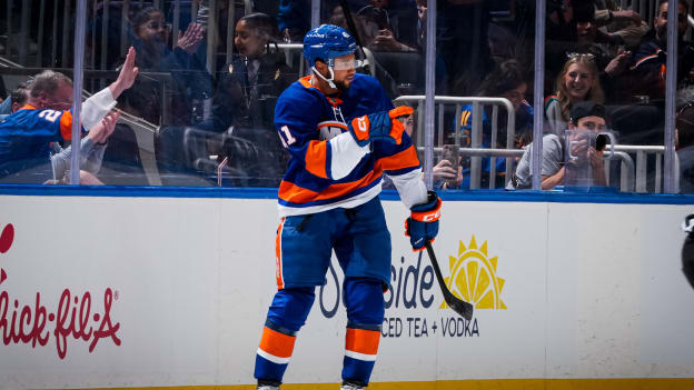 20250921_NYI_PHI_PRE_PERIOD2_GOAL_WARREN-1
