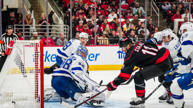 26386229_Tampa_Bay_Lightning_v_Carolina_Hurricanes_Andrew_Taylor_(Greenfly)_20241012_003613