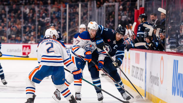 Edmonton Oilers v Winnipeg Jets