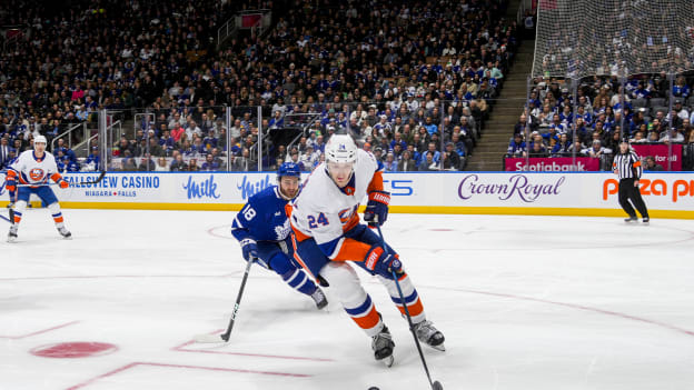 UBS Postgame Photos: Islanders 3, Maple Leafs 2