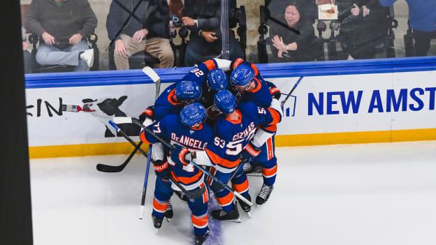 20251104_NYI_BOS_GOAL_DUCLAIR-2