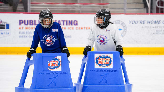 PHOTOS: Islanders Learn to Play