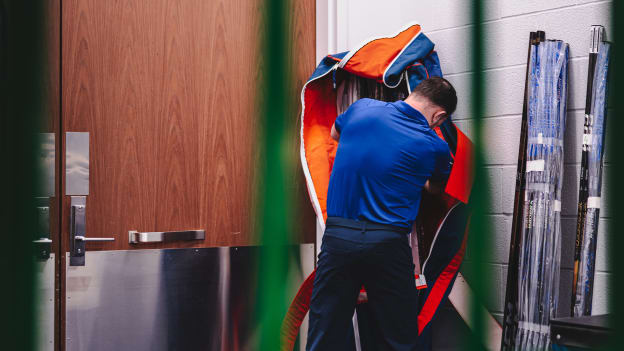 20260129_JOURNAL_EQUIPMENTSTAFF-35