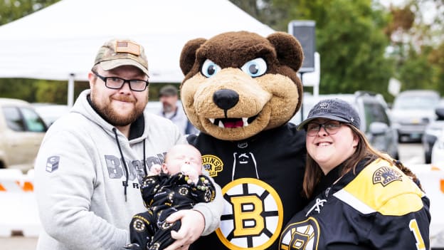 20250907_dle_bruins fan fest concord12