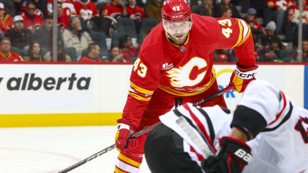 20251107_CGY_vs_CHI_FLA0195_GT